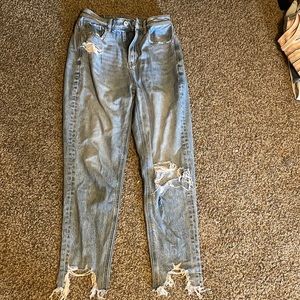 American Eagle light wash jeans!